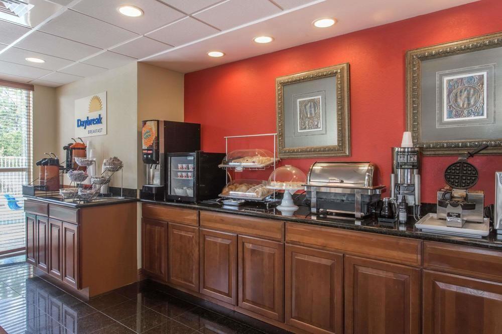 Days Inn & Suites By Wyndham Fort Pierce I-95 Dış mekan fotoğraf