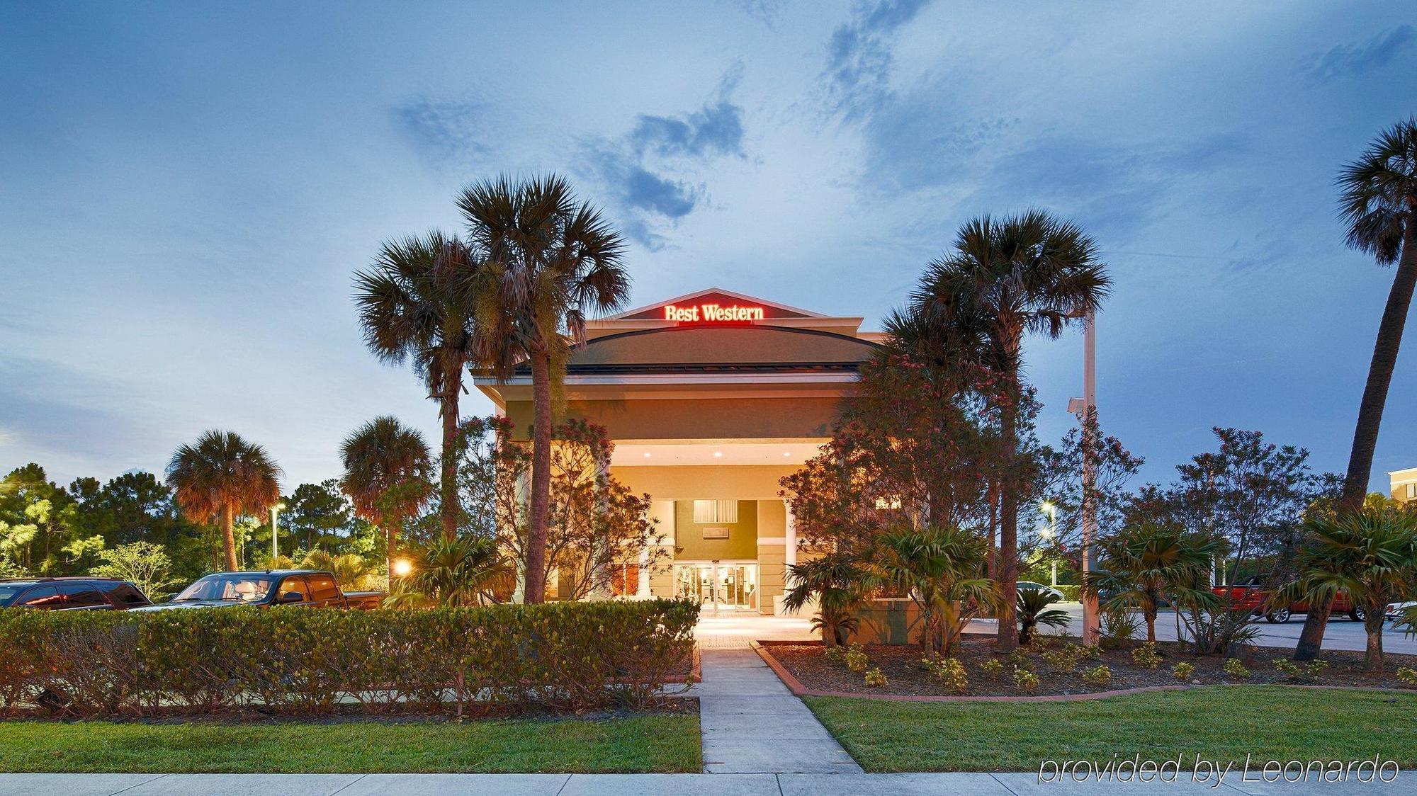 Days Inn & Suites By Wyndham Fort Pierce I-95 Dış mekan fotoğraf